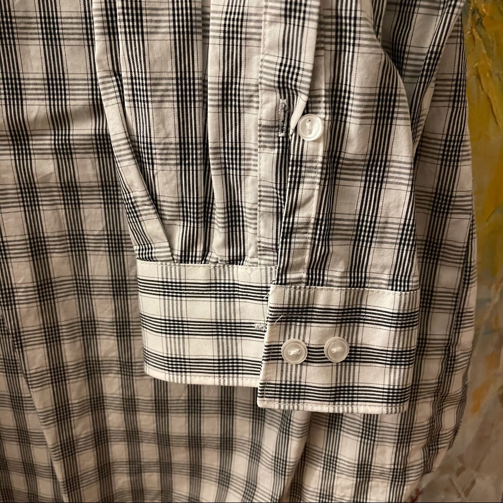 5/$25 Black and white glen plaid dress shirt - Picture 5 of 6